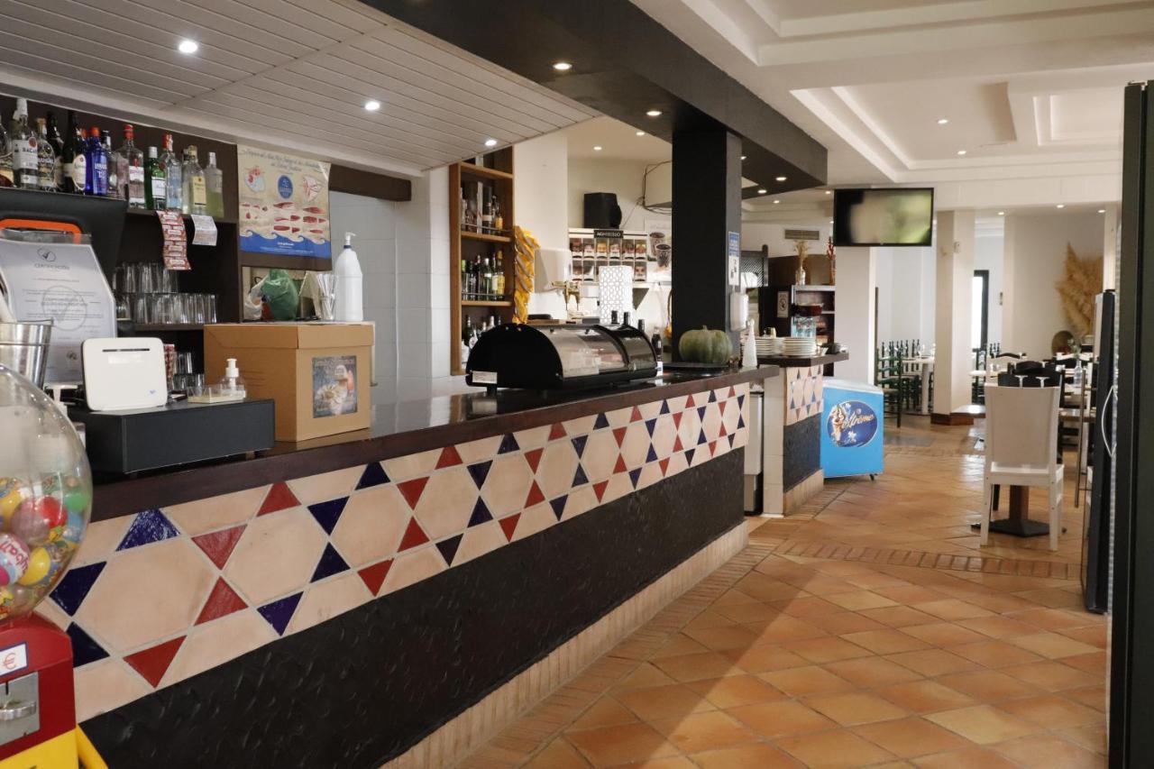 Hostal Restaurante Benalup Golf Extérieur photo
