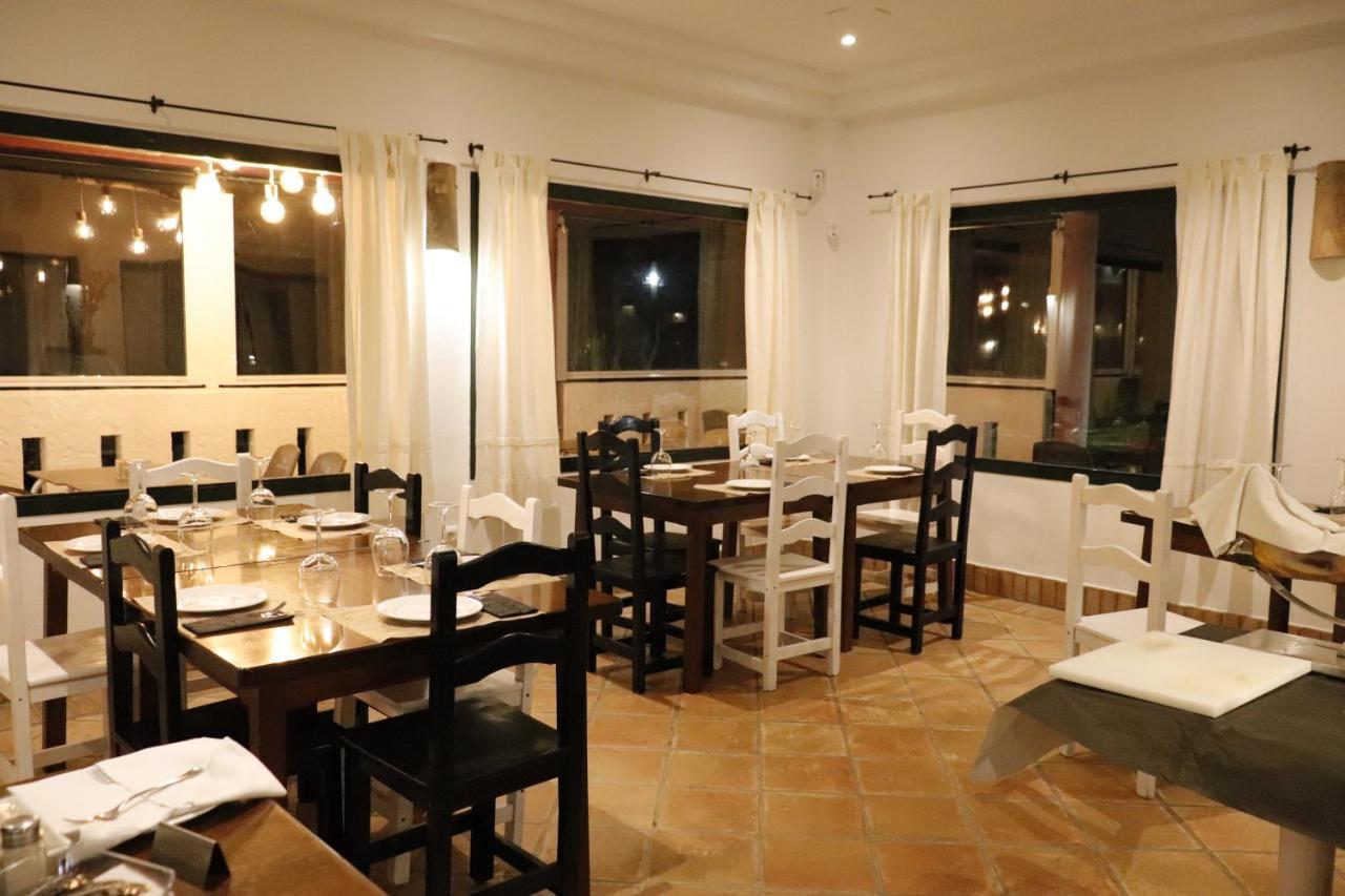 Hostal Restaurante Benalup Golf Extérieur photo