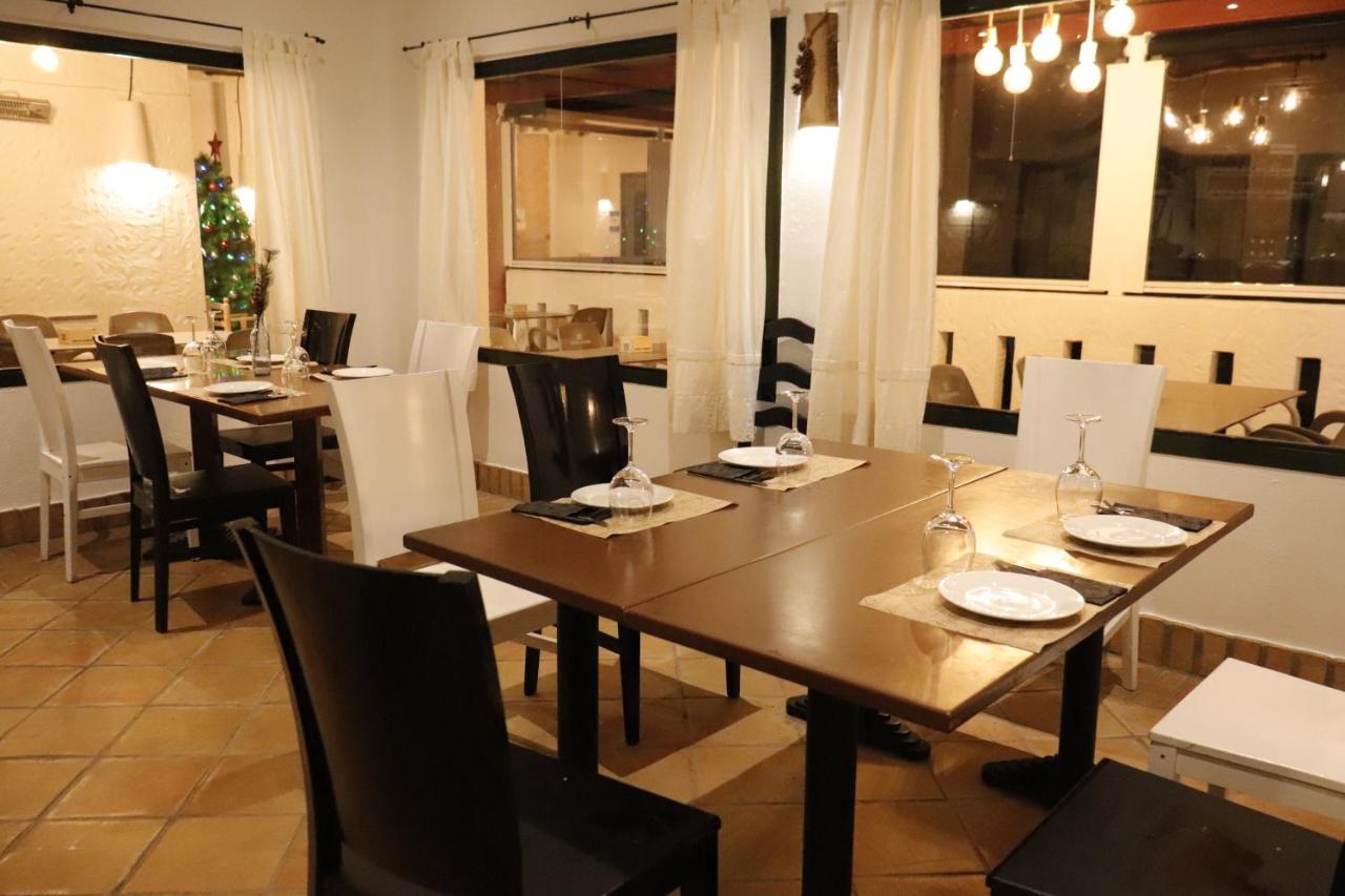 Hostal Restaurante Benalup Golf Extérieur photo